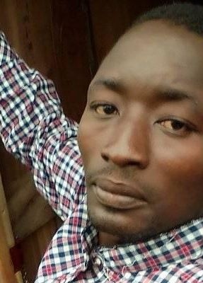 Aklesso, 33, République Togolaise, Lomé