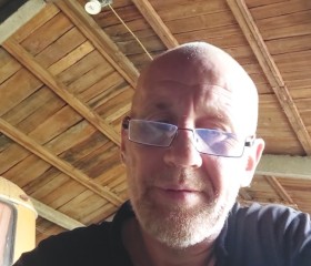 Konstantin, 47, Astana