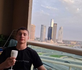 Mikhail, 18, Novosibirsk