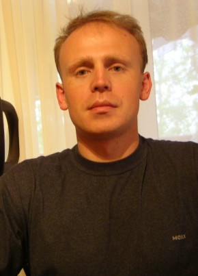 Денис из Саранска 52 года