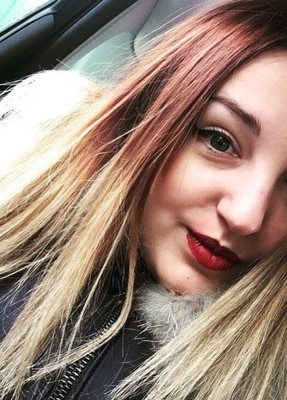 Аня, 26, Россия, Омск