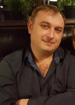 Роман из Ставрополи 47 лет