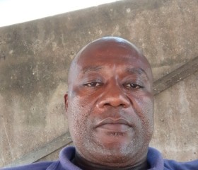 Denis, 51, Yamoussoukro