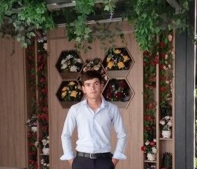 Mukhammadzhon, 20, Yekaterinburg