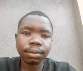 Matata Vincent, 24 года, Kampala