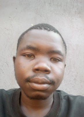 Matata Vincent, 24, Uganda, Kampala