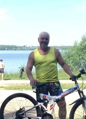 Константин из Екатеринбурга 55 лет