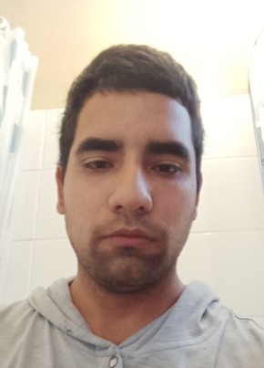 Sebastián Cácere, 22, República de Chile, Puente Alto