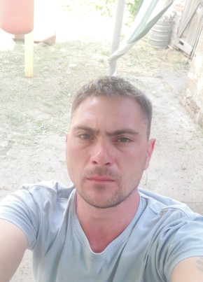 Олег, 37, Россия, Зерноград