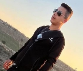 B.O.OS, 22, East Jerusalem