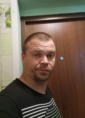 Олег, 35, Россия, Барнаул
