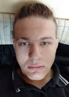 Вова из Омска 22 года