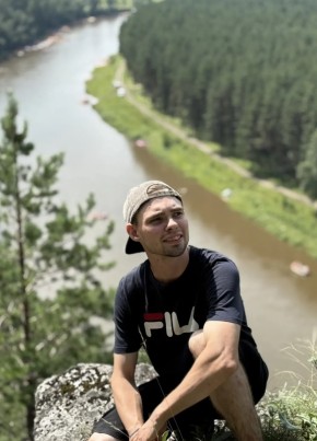 Сергей из Челябинска 24 года