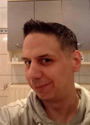 Tobi из Zweibrücken 44 года