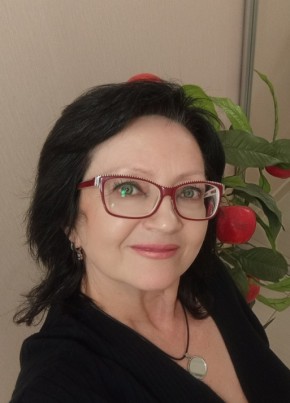 Ирина из Саратова 55 лет