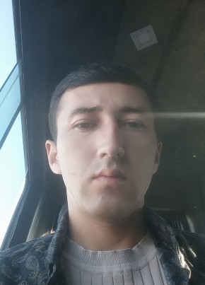 Бахром из Душанбе 26 лет