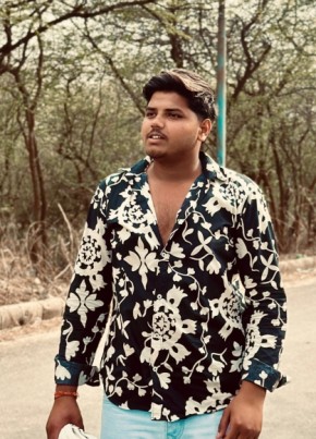Harsh gurjar из New Delhi 22 года