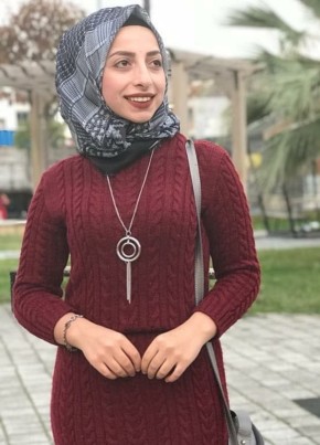Büşra, 31, Türkiye Cumhuriyeti, Güneşalan