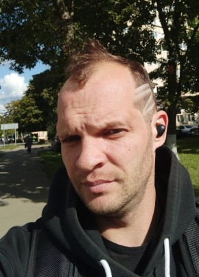 Кирилл из Москвы 42 года