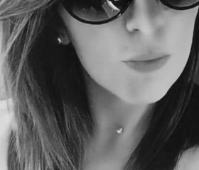 Audrey, 26, Senlis