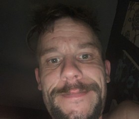 Richard, 41, Wakefield