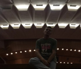 Maksim, 25, Simferopol