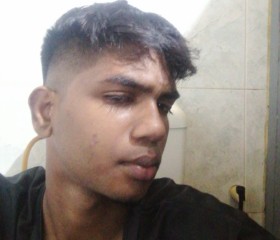 Yohaan, 19, Port Louis