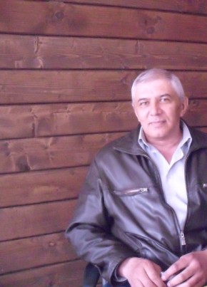 Рафаэль из Тюмени 63 года