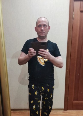 Андрей из Москвы 51 год