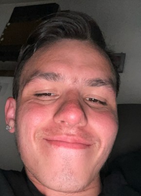 Alex, 24, United States of America, Lebanon (Commonwealth of Pennsylvania)