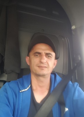 Dritan , 38, Albania, Fier