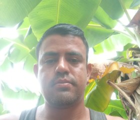 Oscar, 39, Alto Barinas
