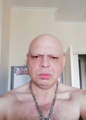 Павел из Москвы 51 год