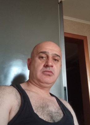 Роман из Нижнего Новгорода 41 год