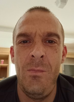 Lucky из Preston 46 лет