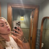 Joyce, 33  , Los Angeles