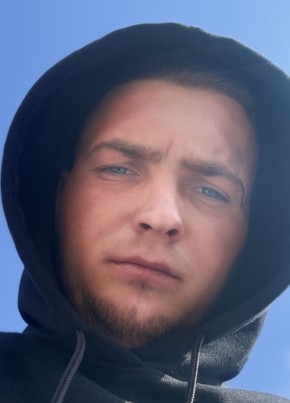 Денис из Ногинска 24 года