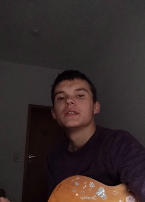 Evgen из Apolda 20 лет