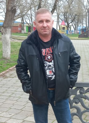 Роман, 48, Россия, Керчь