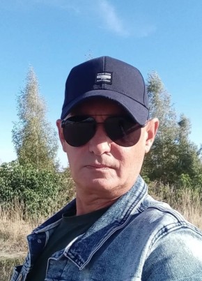 Геннадий из Голицыно 54 года