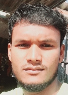 Hasibul  R, 24, India, Raiganj