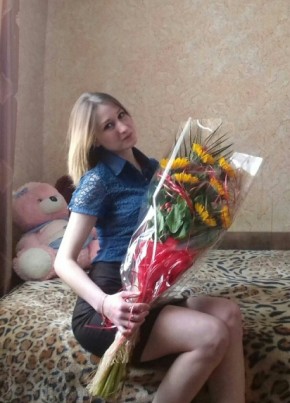 Анюта, 30, Россия, Хотьково