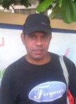 Donald, 53, Port Louis