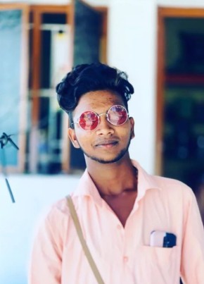 Pravan, 18, India, Chennai