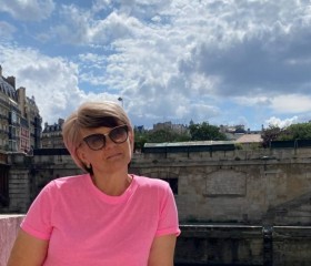 Lana, 74, Bourges