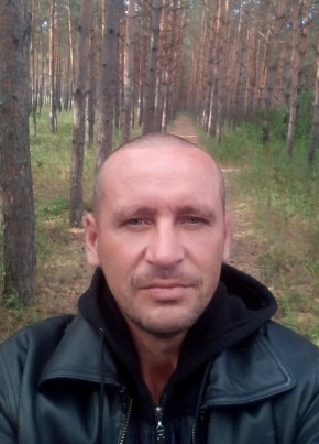 Толик, 42, Россия, Челябинск