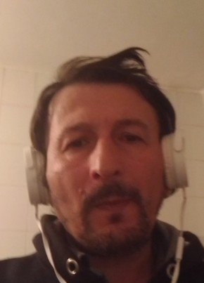 Kenan Tosun, 44, Türkiye Cumhuriyeti, Samsun