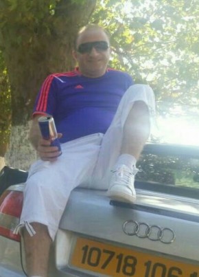 Meedo, 34, People’s Democratic Republic of Algeria, Isser