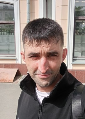 Максим из Казани 31 год