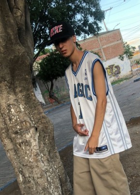 giovani, 18, Mexico, Leon